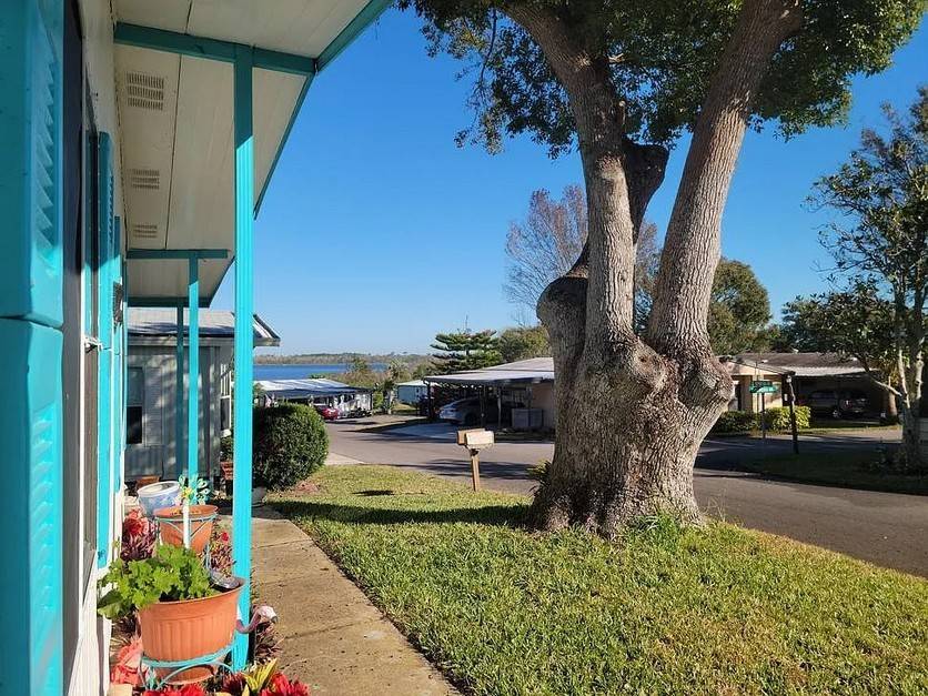 227 Alpine Drive a Winter Haven, FL Mobile or Manufactured Home for Sale